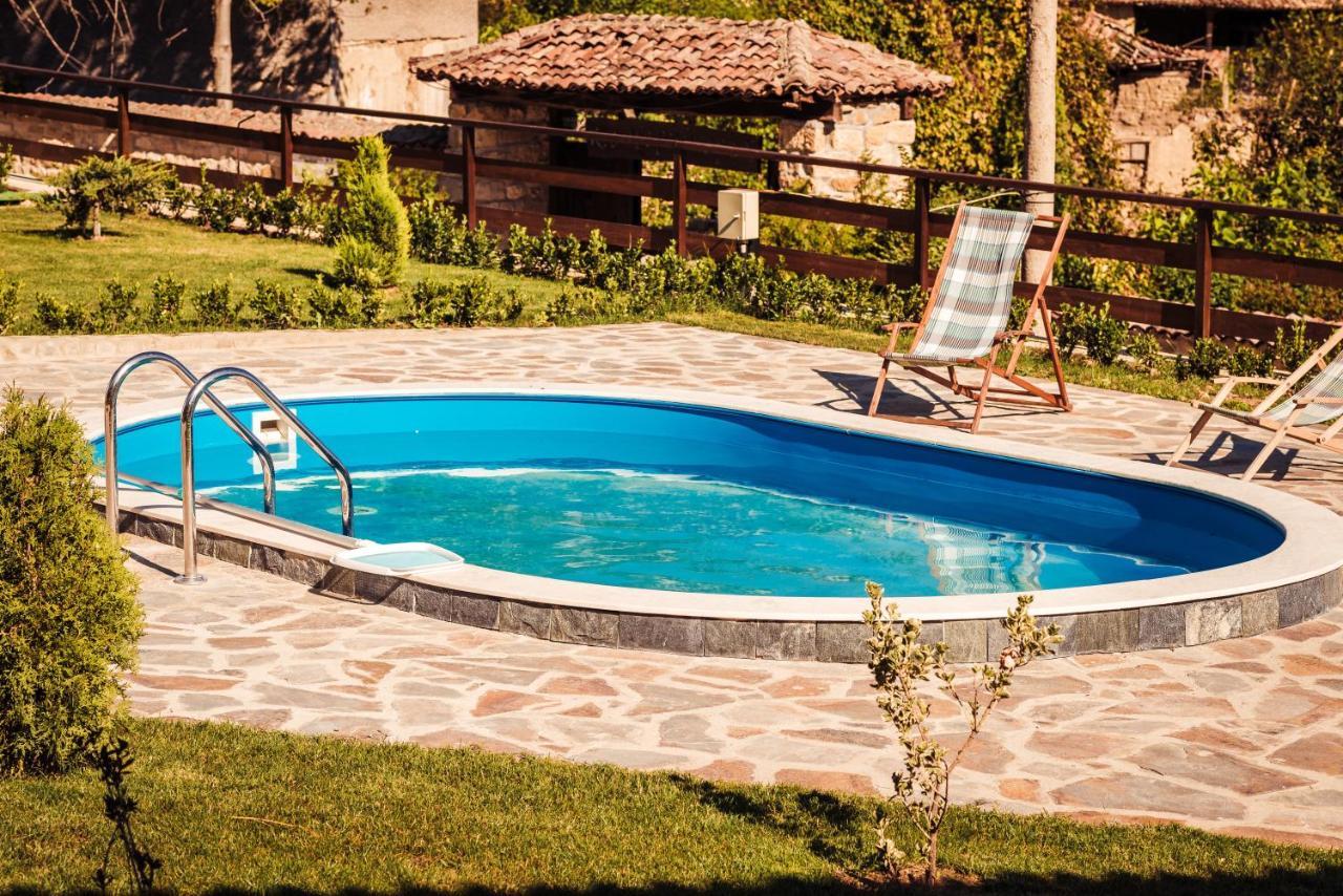 Guest House Hristova Kashta - Христова Къща Cherni Vrŭkh Exterior foto